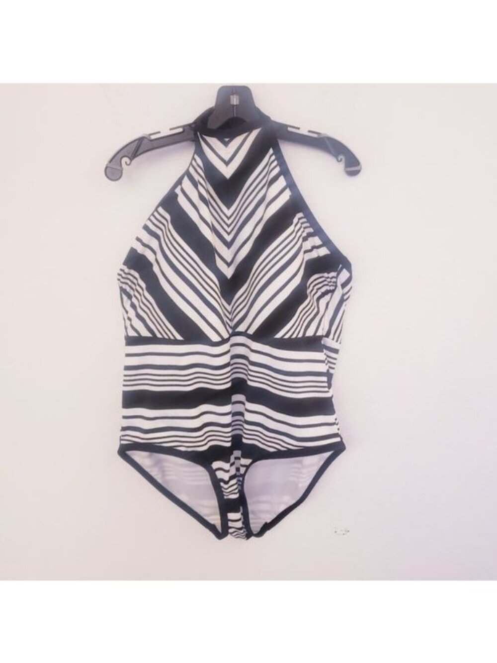 Time & Tru Striped Halter Neck Black and White One Piece Swimsuit Sz 20W/22W EUC